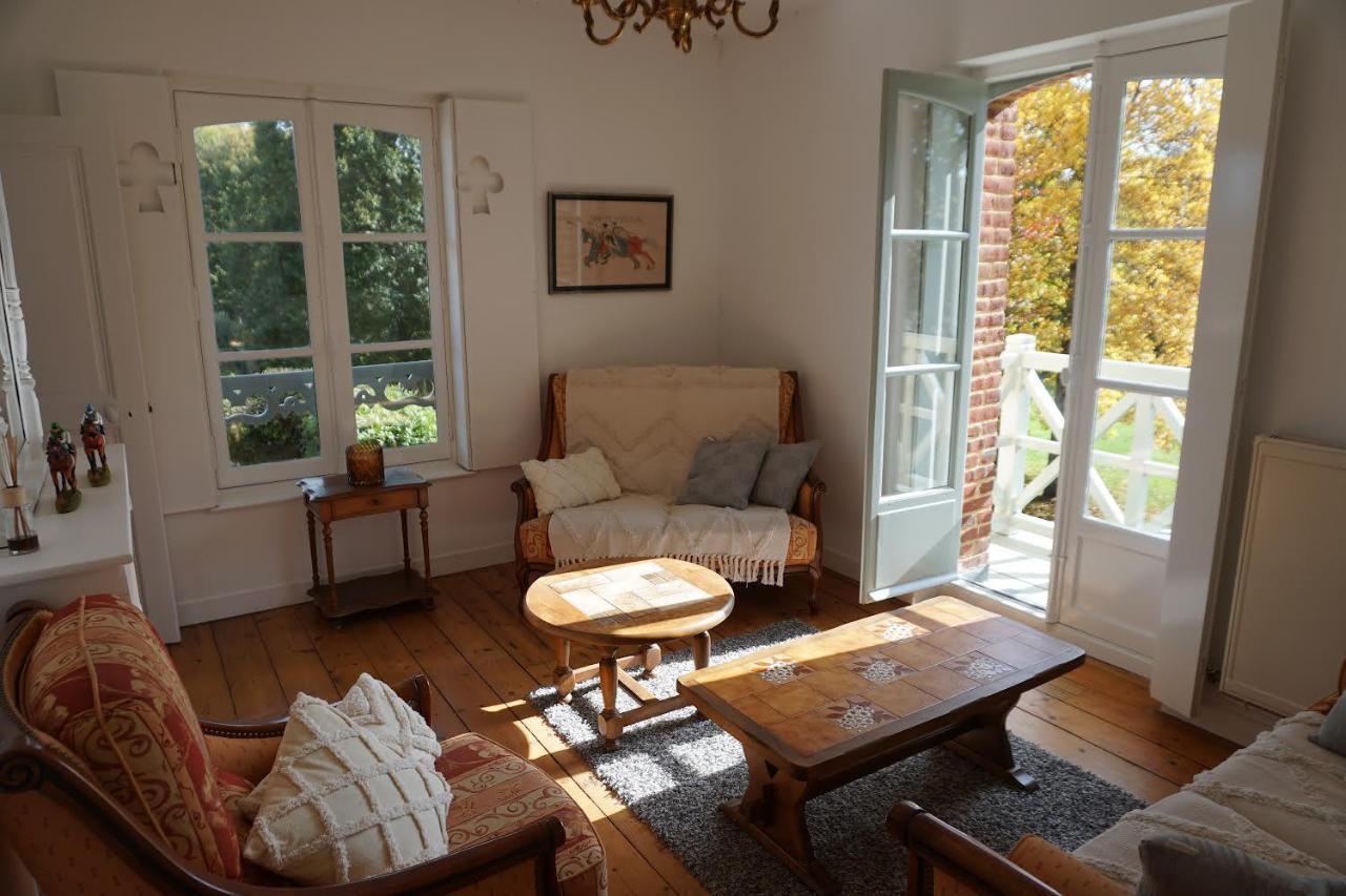 La Maison Du Cavalier, Chateau De Lavenue Pierrefitte-en-Auge Екстериор снимка