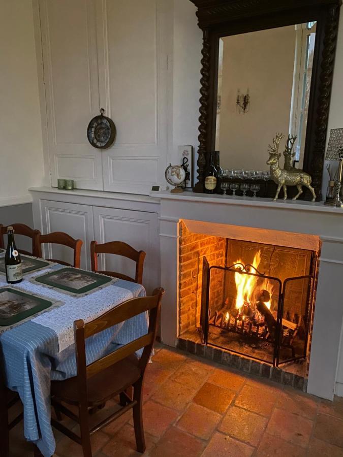 La Maison Du Cavalier, Chateau De Lavenue Pierrefitte-en-Auge Екстериор снимка