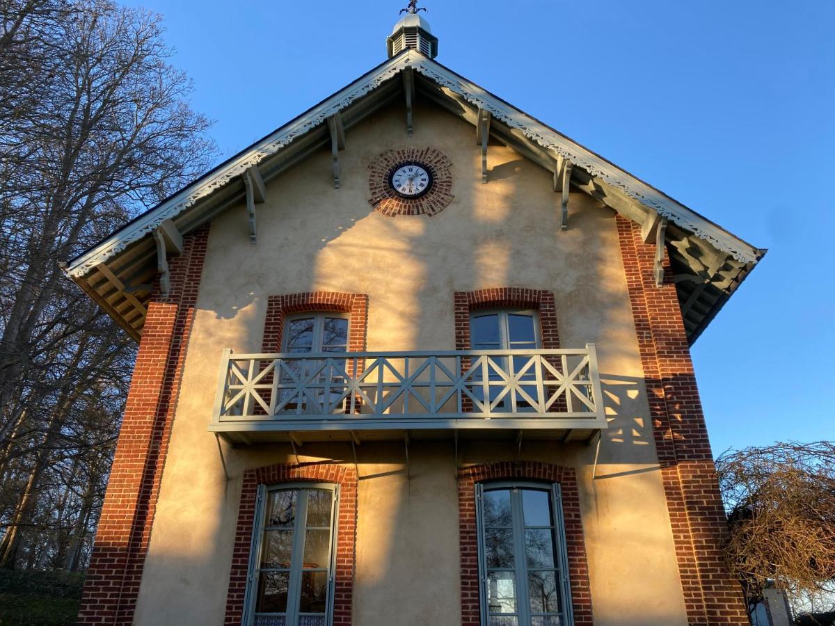 La Maison Du Cavalier, Chateau De Lavenue Pierrefitte-en-Auge Екстериор снимка