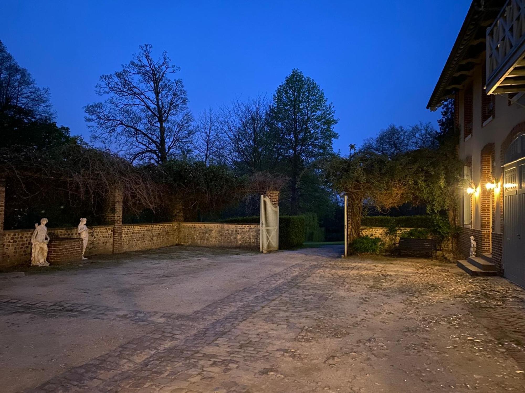 La Maison Du Cavalier, Chateau De Lavenue Pierrefitte-en-Auge Екстериор снимка