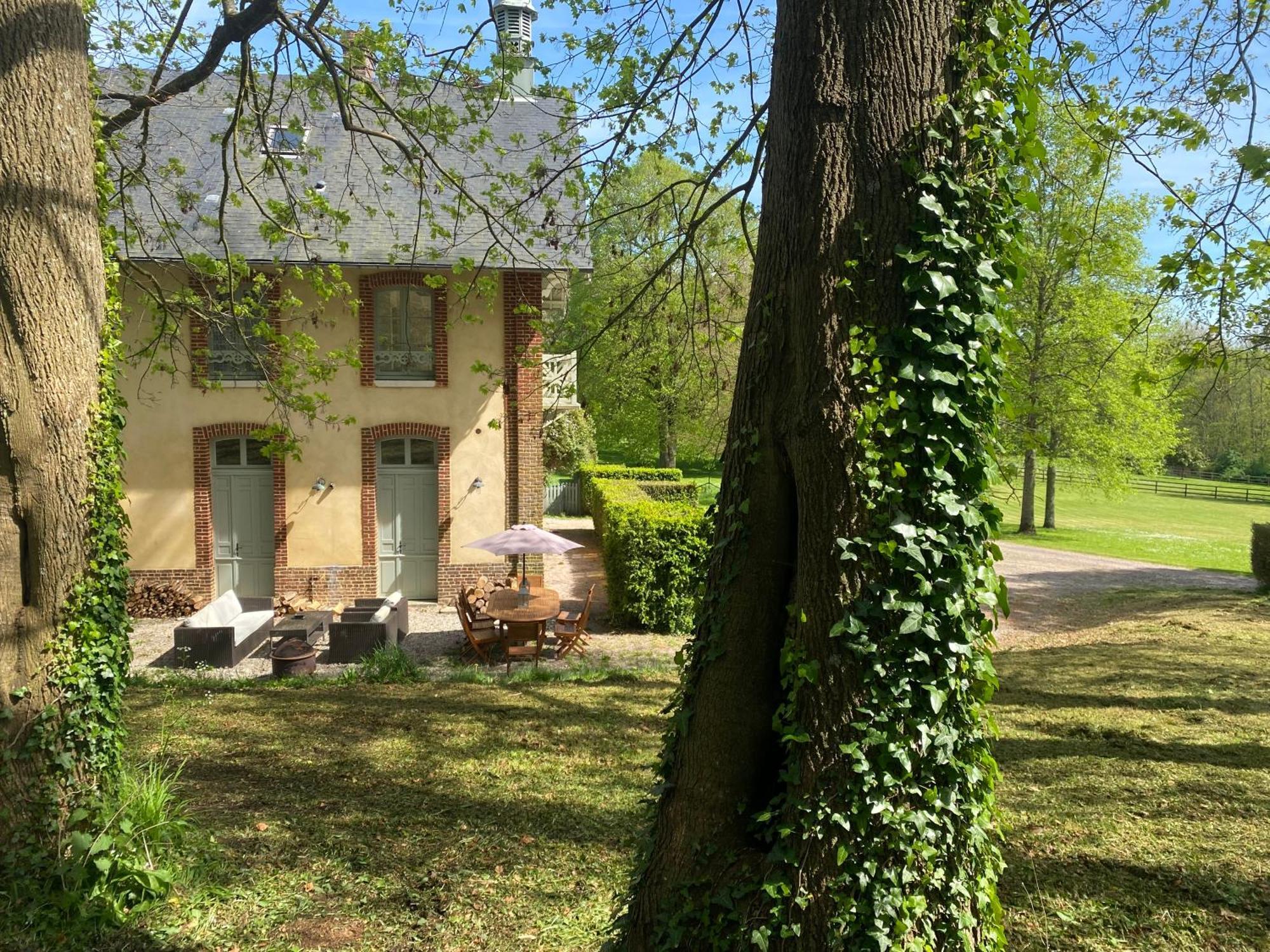 La Maison Du Cavalier, Chateau De Lavenue Pierrefitte-en-Auge Екстериор снимка